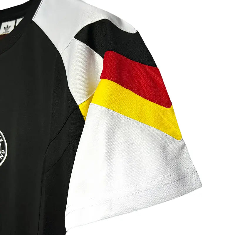 Camisa Alemanha Retrô - Pré-Jogo Edição Especial - Masculina