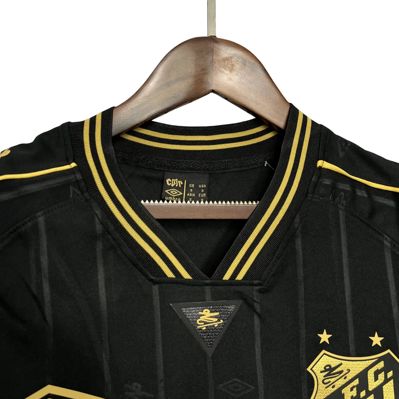 Camisa Santos 2024/25 Charlie Brown Jr - #10 NEYMAR JR. - Tamanho GG (XL) - Vícios e Virtudes