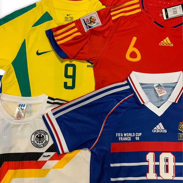 MC10 Box® - Camisas Retrô Seleções