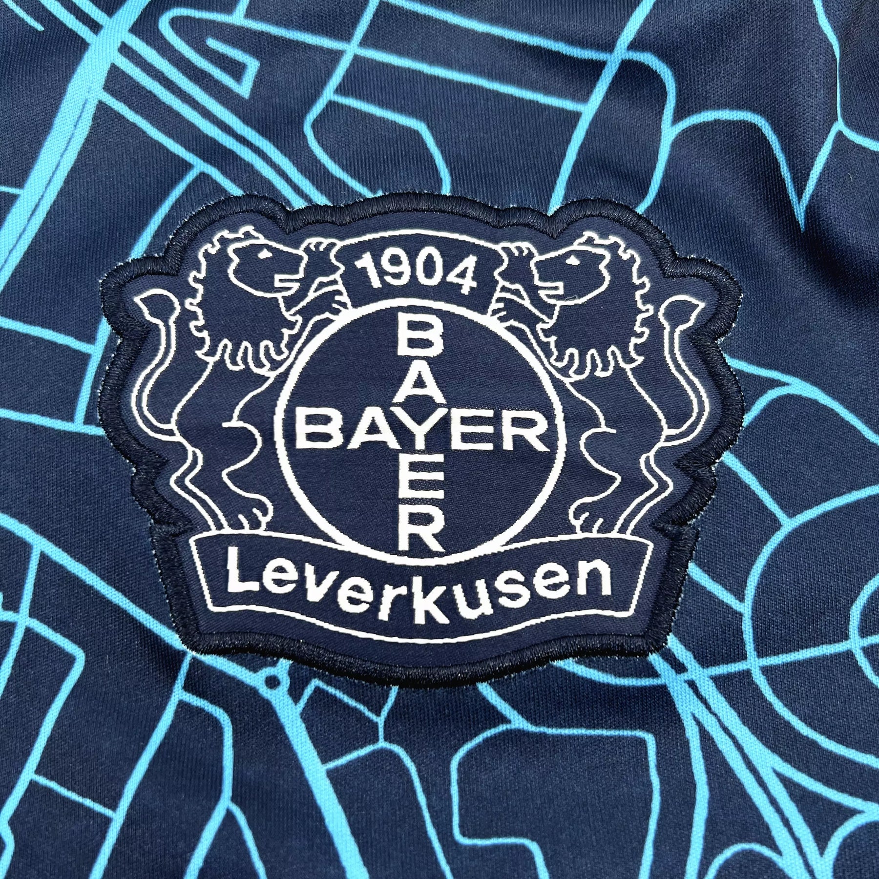 Camisa Bayer 04 Leverkusen 2024/25 Bayern Sports Family Edition - Masculina