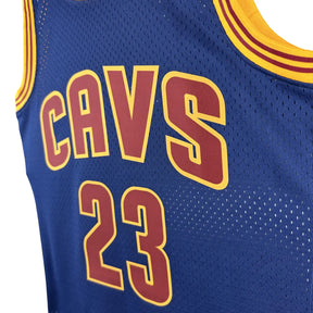 Regata NBA Cleveland Cavaliers #23 Lebron James 2015-16 Azul – Mitchell & Ness Swingman