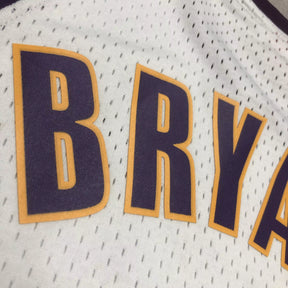 Regata NBA Los Angeles Lakers #8 Kobe Bryant 2003/04 – Mitchell & Ness Silk Branca